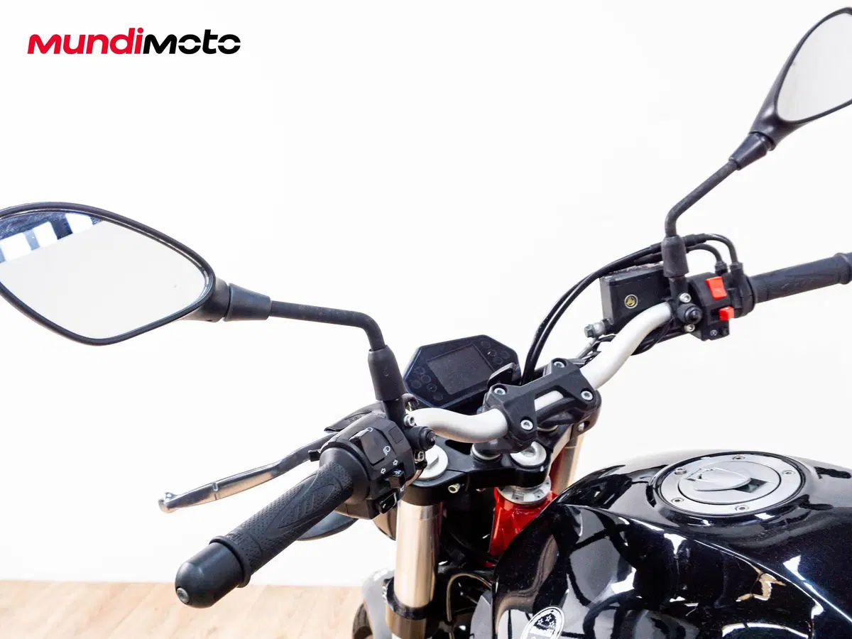 Benelli BN 302 S (2019 - 20) (11)