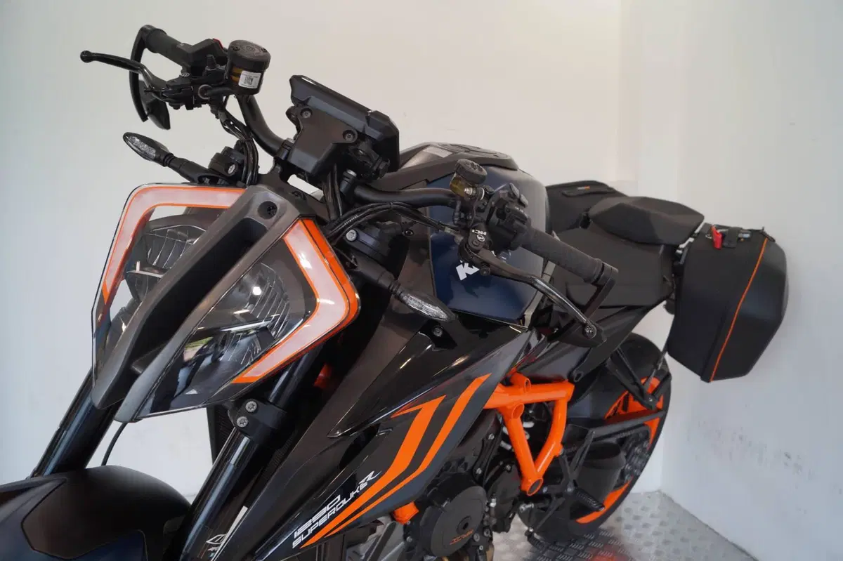 KTM 1290 Super Duke R EVO (2022 - 23) (5)