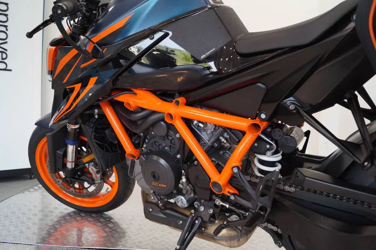 KTM 1290 Super Duke R EVO (2022 - 23) (10)