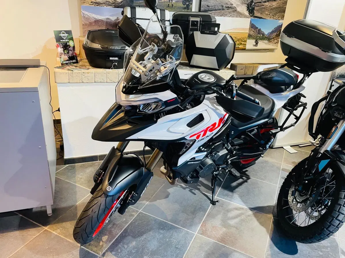 Benelli TRK 902 Stradale (2026) (4)