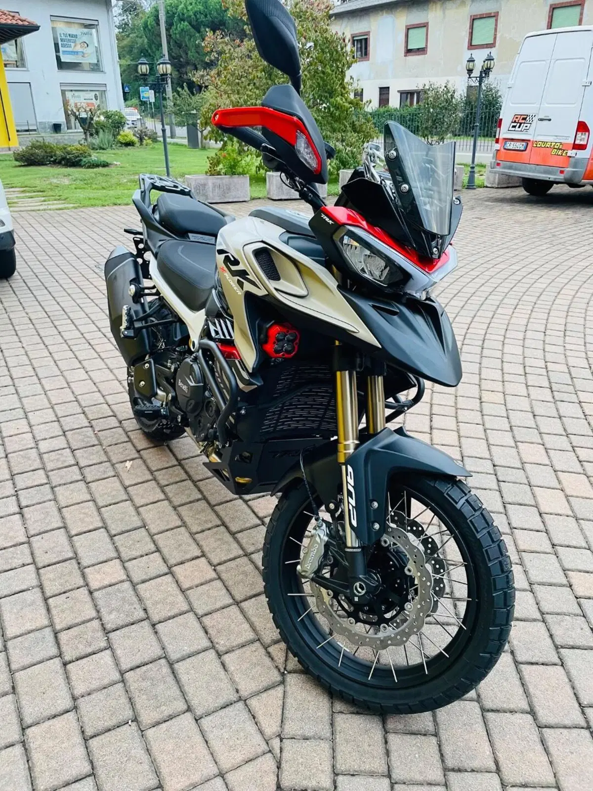 Benelli TRK 902 Xplorer (2026) (4)