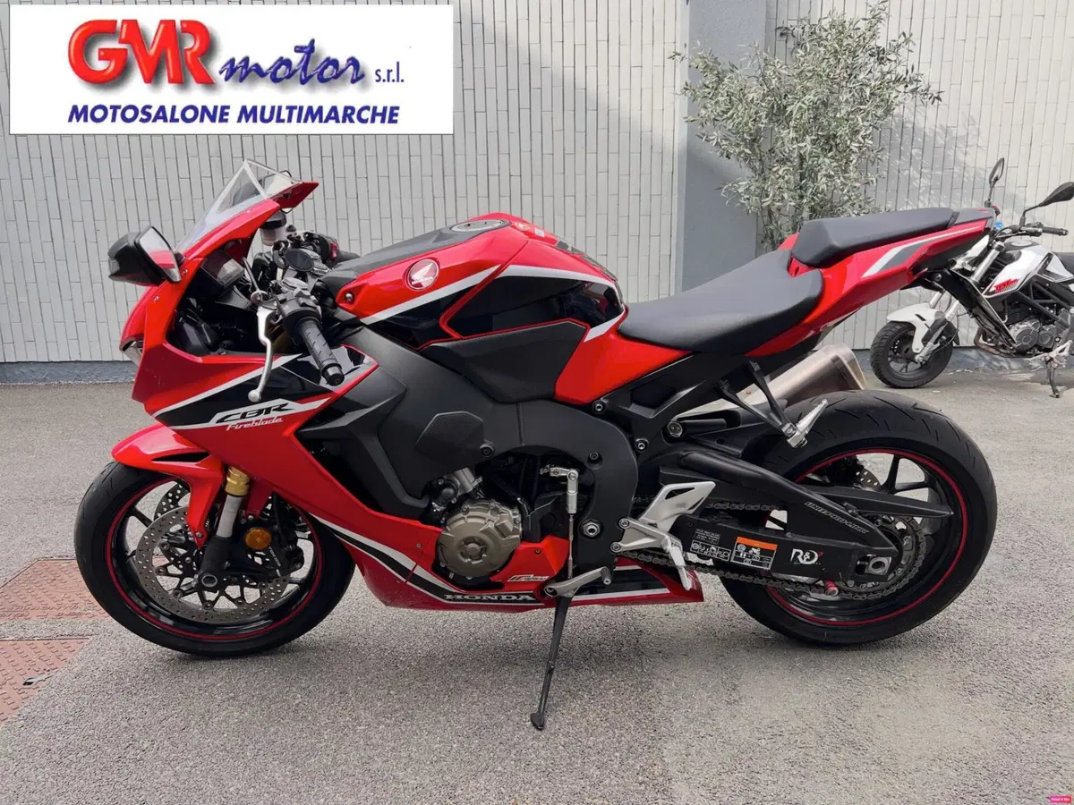 Honda CBR 1000 RR Fireblade (2017 - 19)