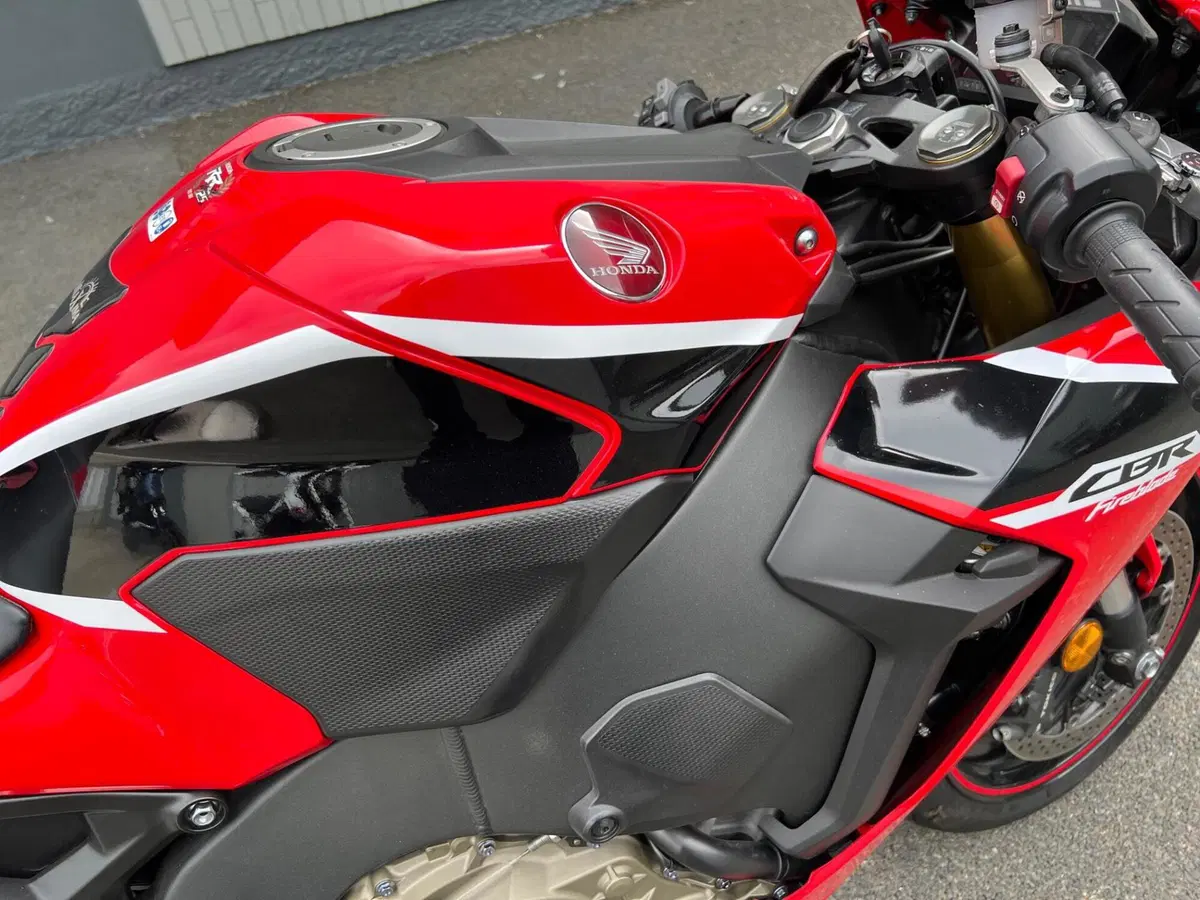 Honda CBR 1000 RR Fireblade (2017 - 19) (9)