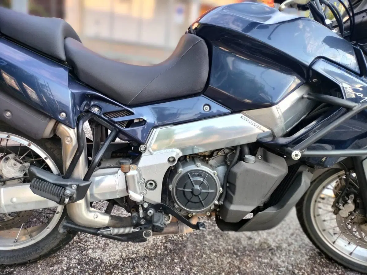 Aprilia Caponord ETV 1000 (4)