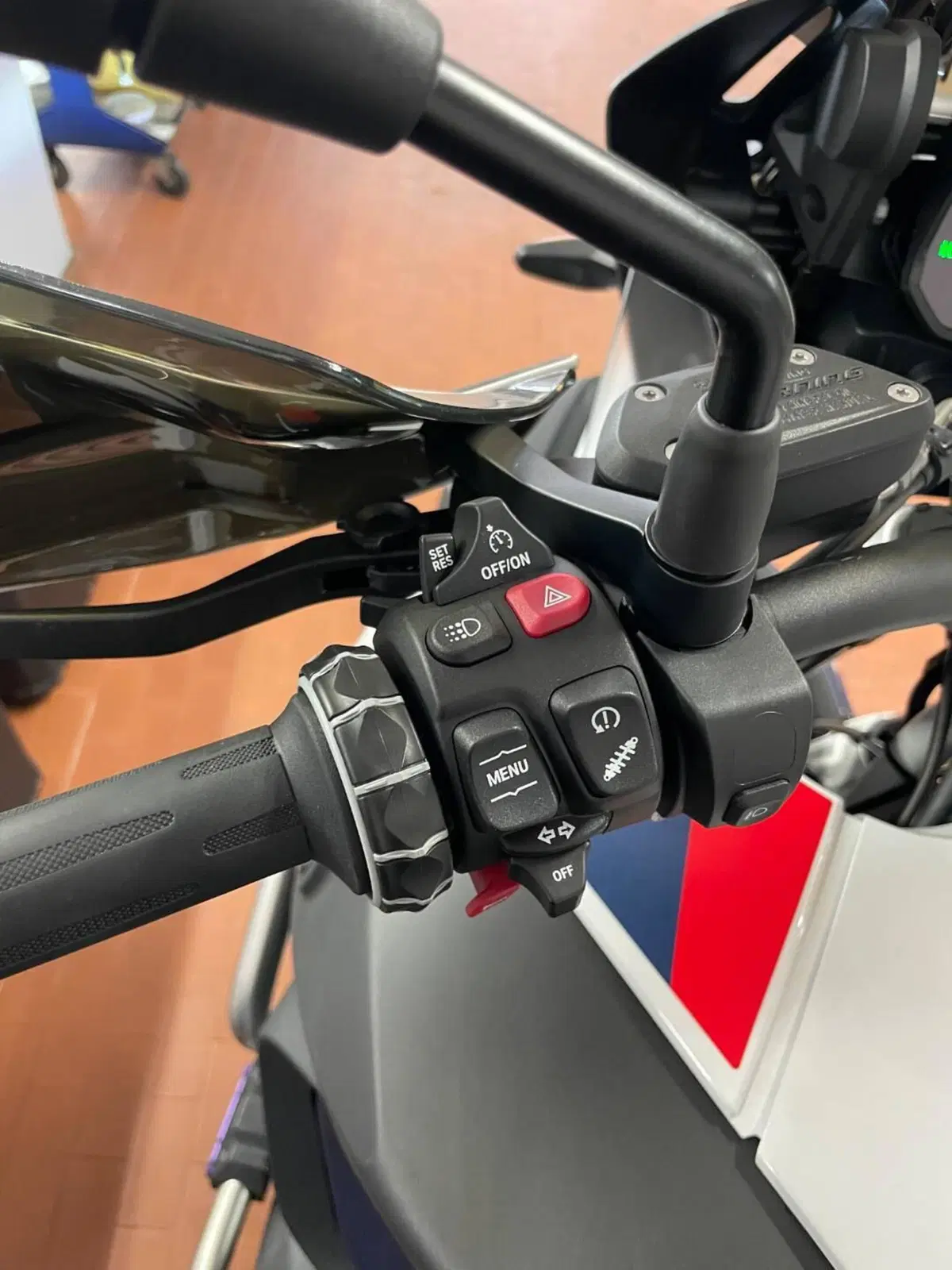 Bmw R 1250 GS Adventure (2021 - 24) (3)