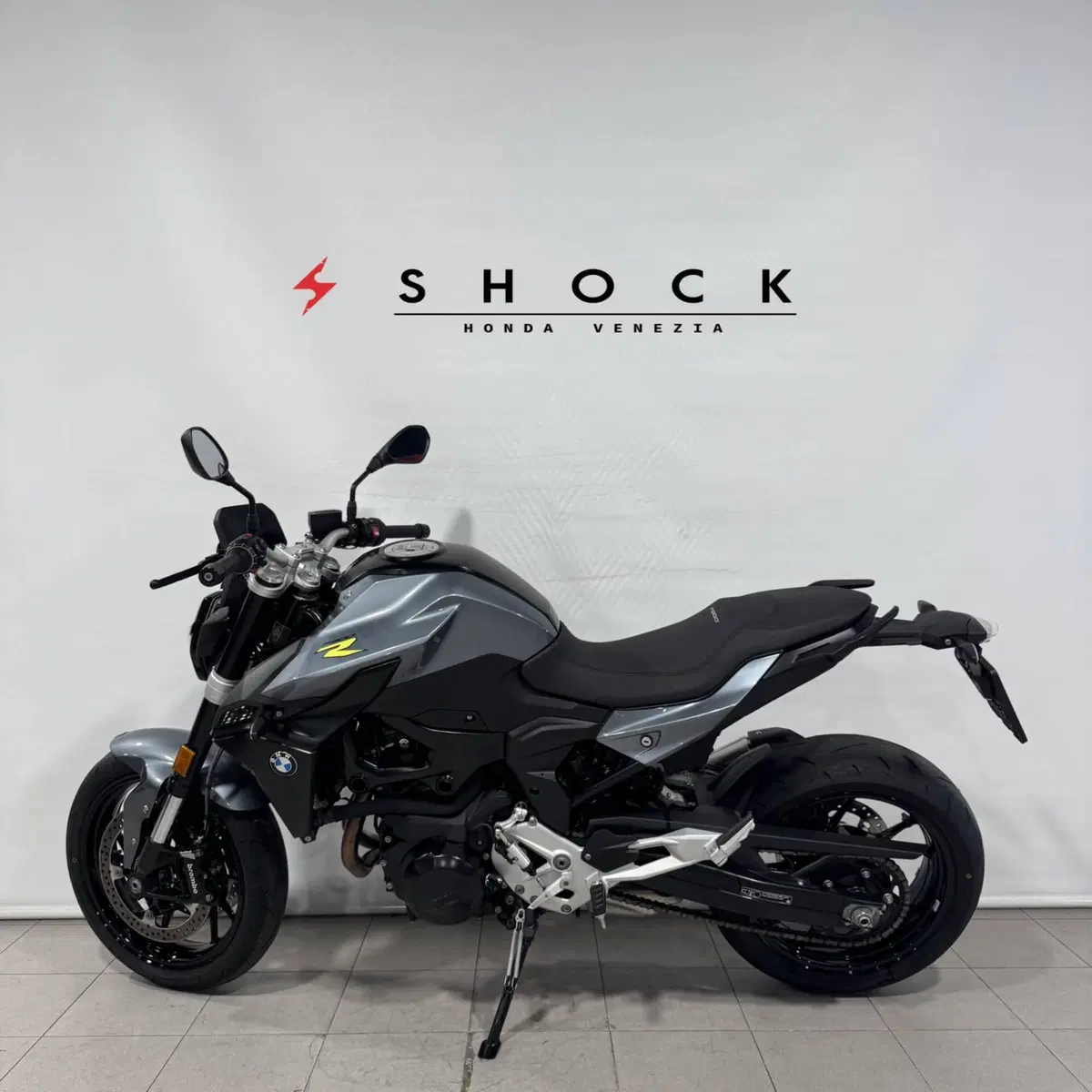 Bmw F 900 R (2021 - 24) (3)