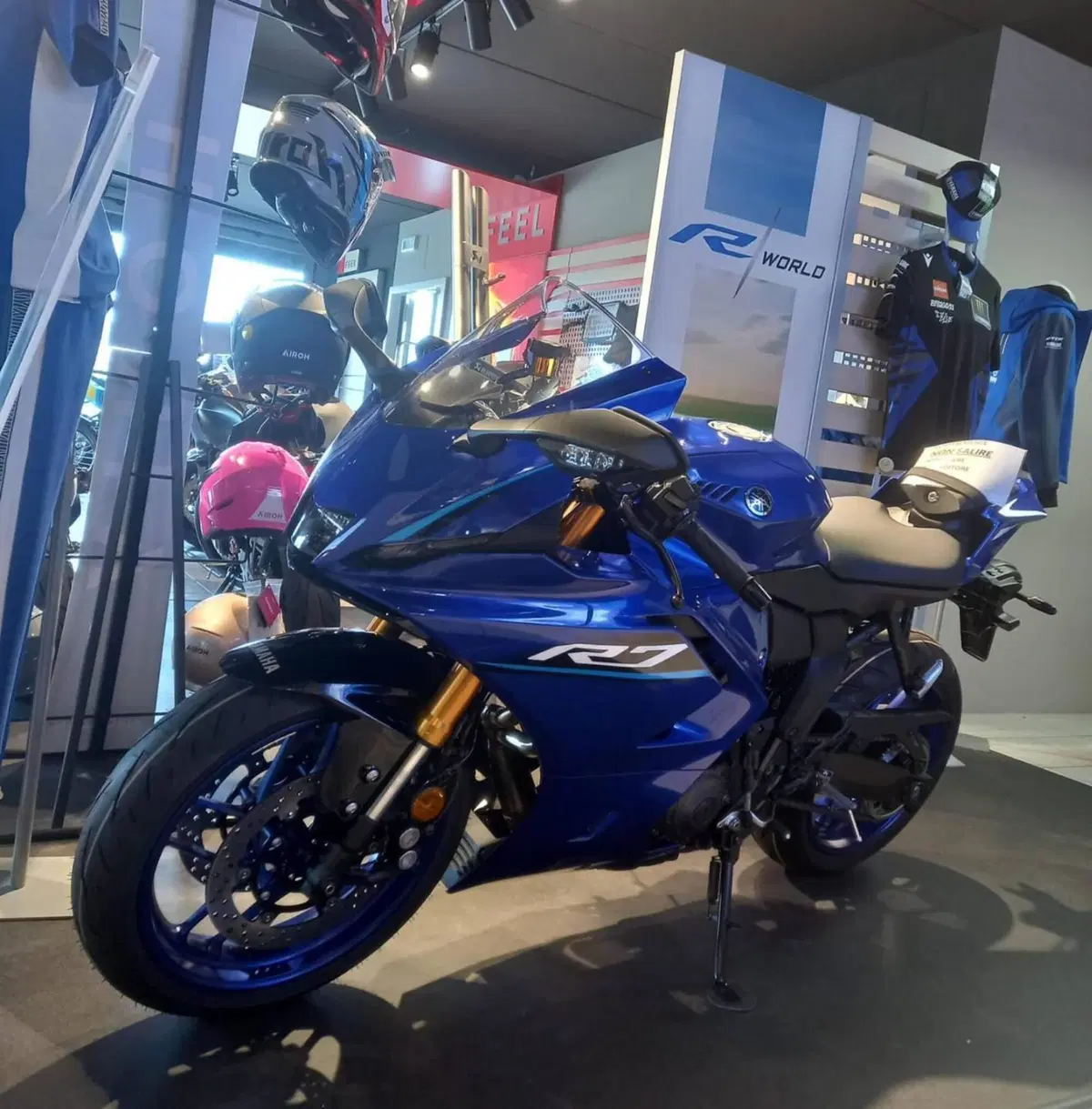 Yamaha YZF R7 (2026) (2)