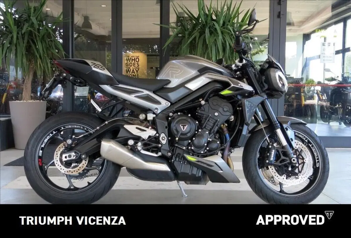 Triumph Street Triple 765 R (2023 - 26)