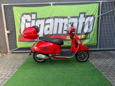 Vespa GTS 300 Super (2023 - 24) usata