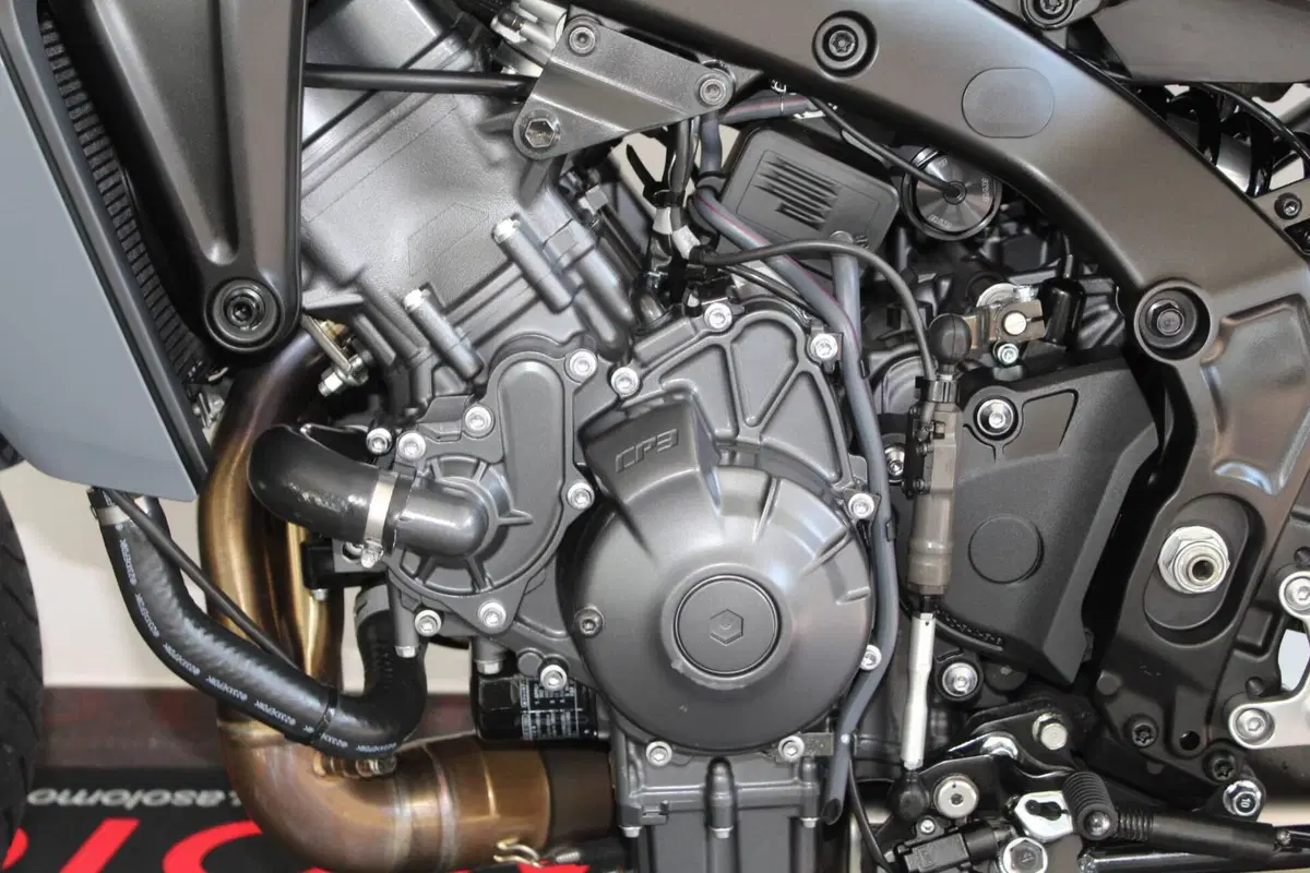 Yamaha Tracer 9 GT+ (2023 - 24) (11)