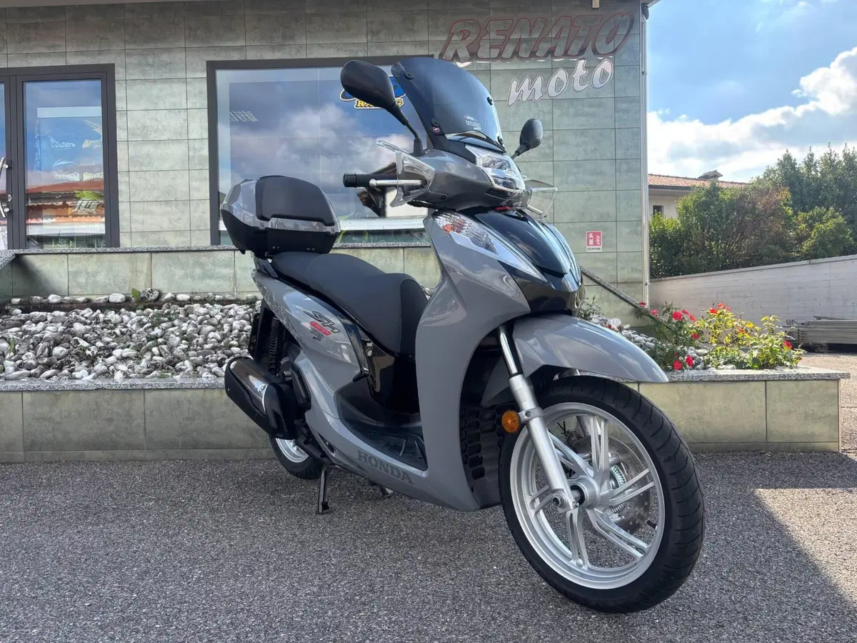 Honda SH 300 i Sport ABS (2018 - 20) (4)