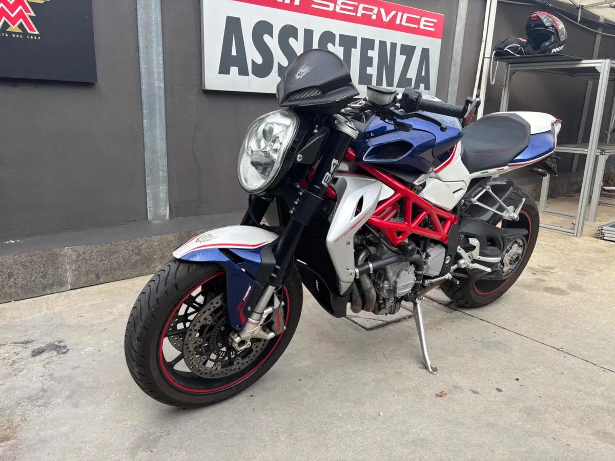 MV Agusta Brutale 1090 RR (2009 - 15) (2)