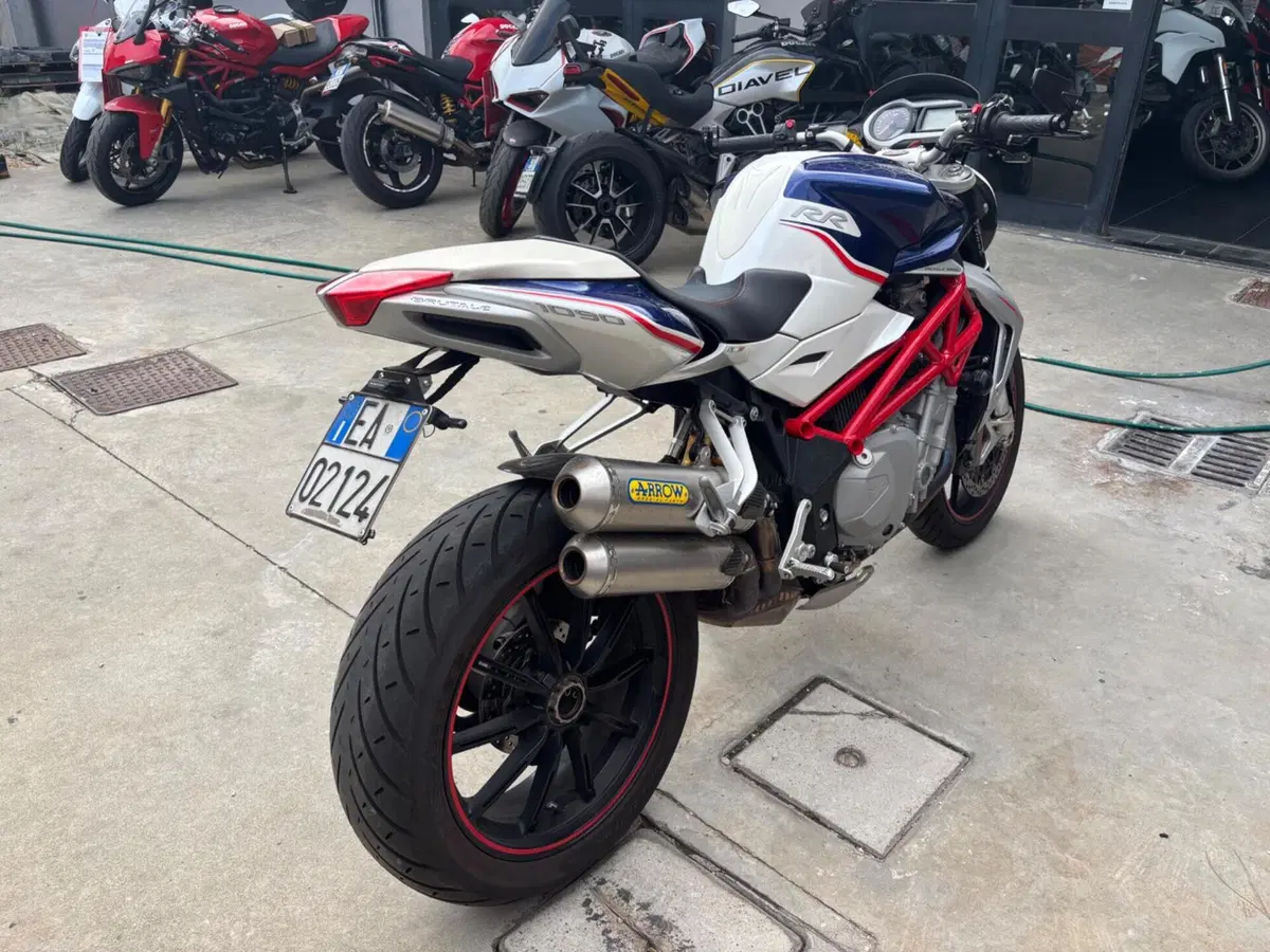 MV Agusta Brutale 1090 RR (2009 - 15) (4)