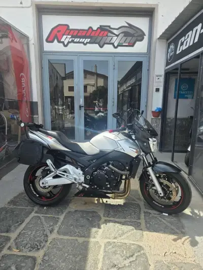Suzuki GSR 600 (2006 - 11) usata