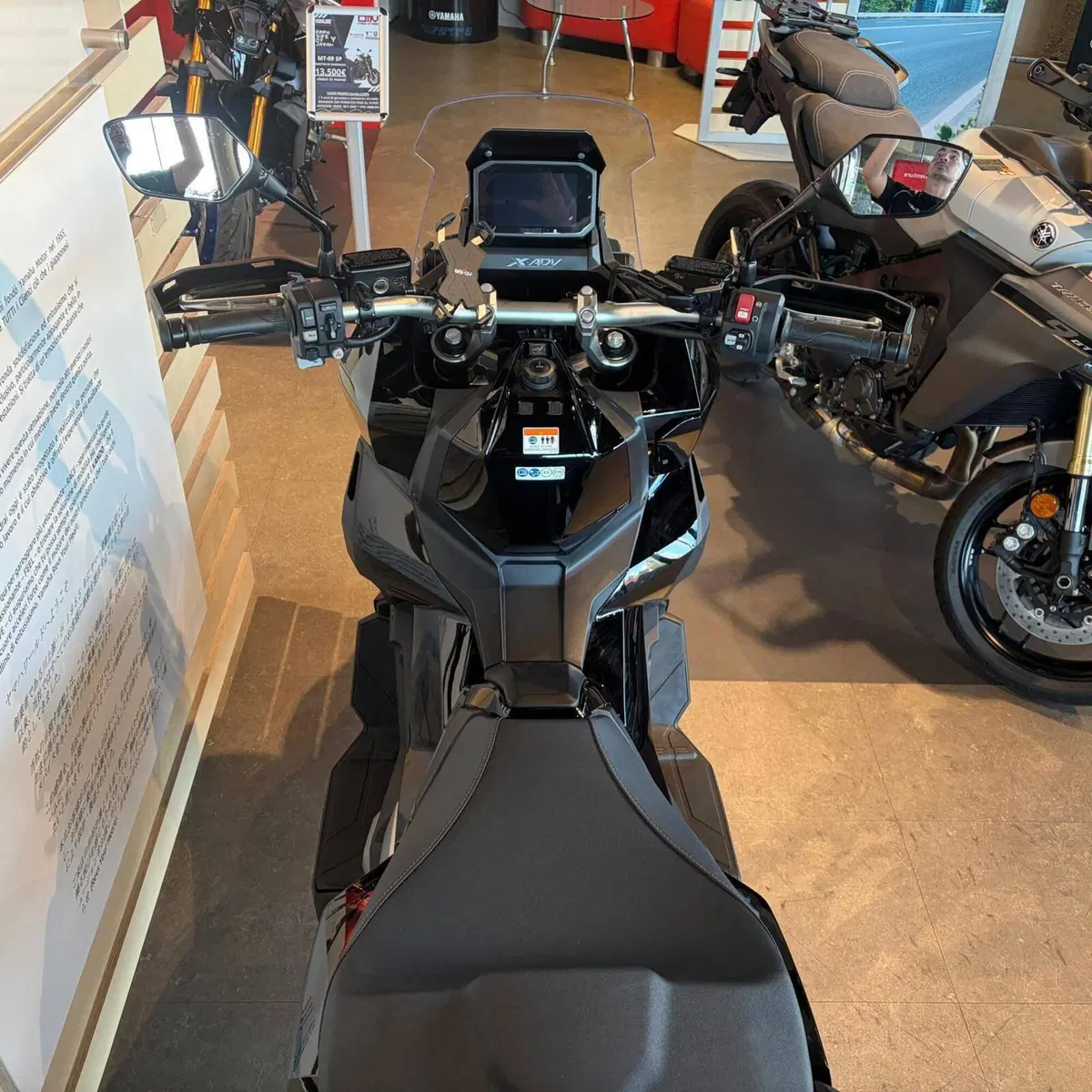 Honda X-ADV 750 DCT (2021 - 24) (3)