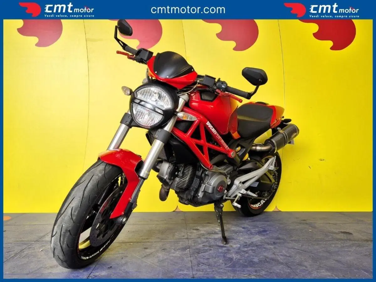 Ducati Monster 696 (2008 - 13) (2)