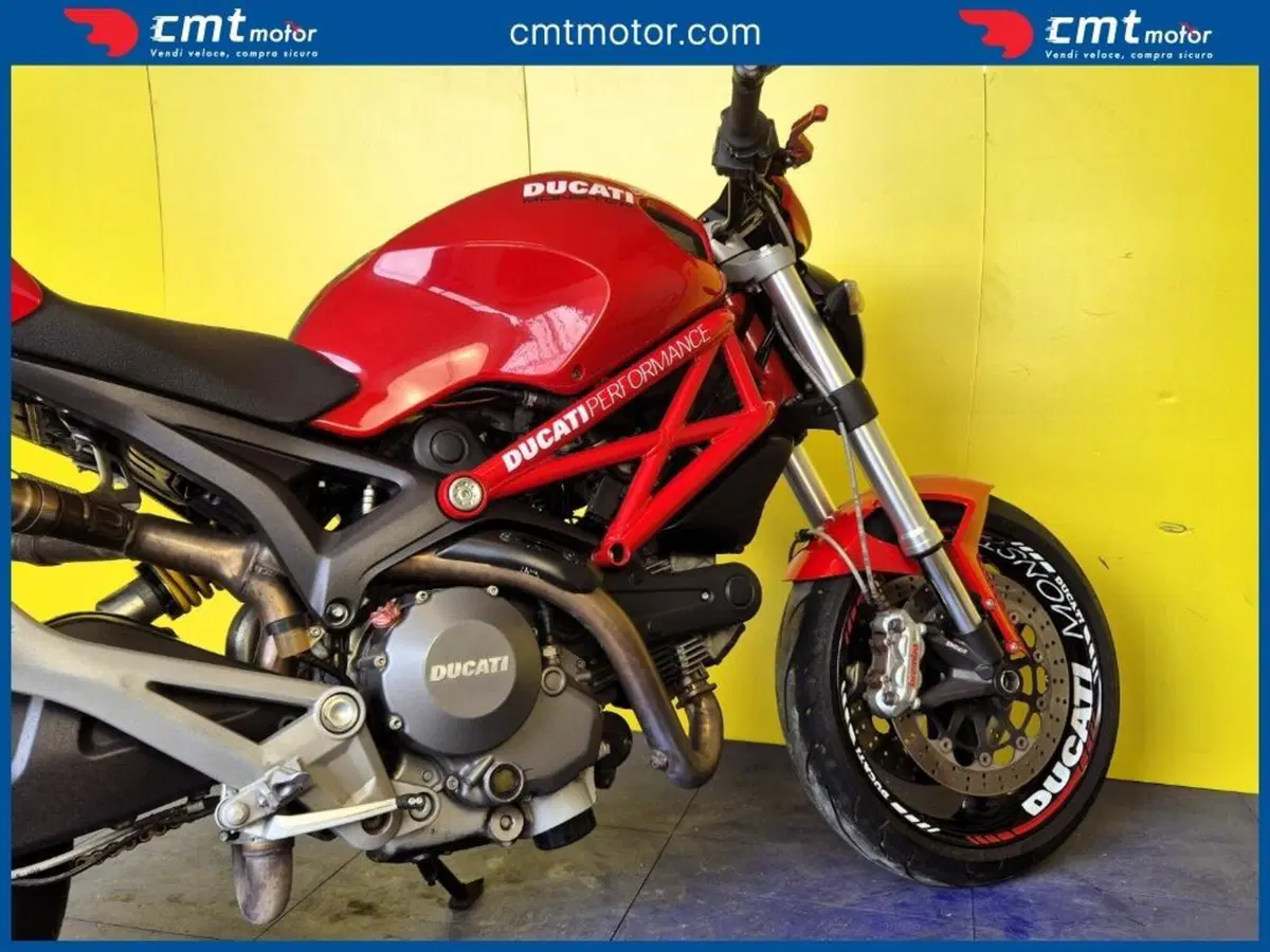 Ducati Monster 696 (2008 - 13) (8)