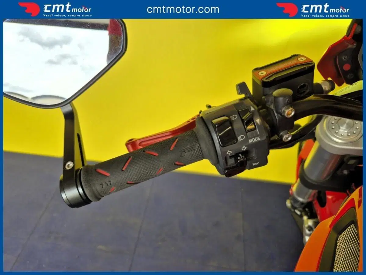 Ducati Monster 696 (2008 - 13) (12)
