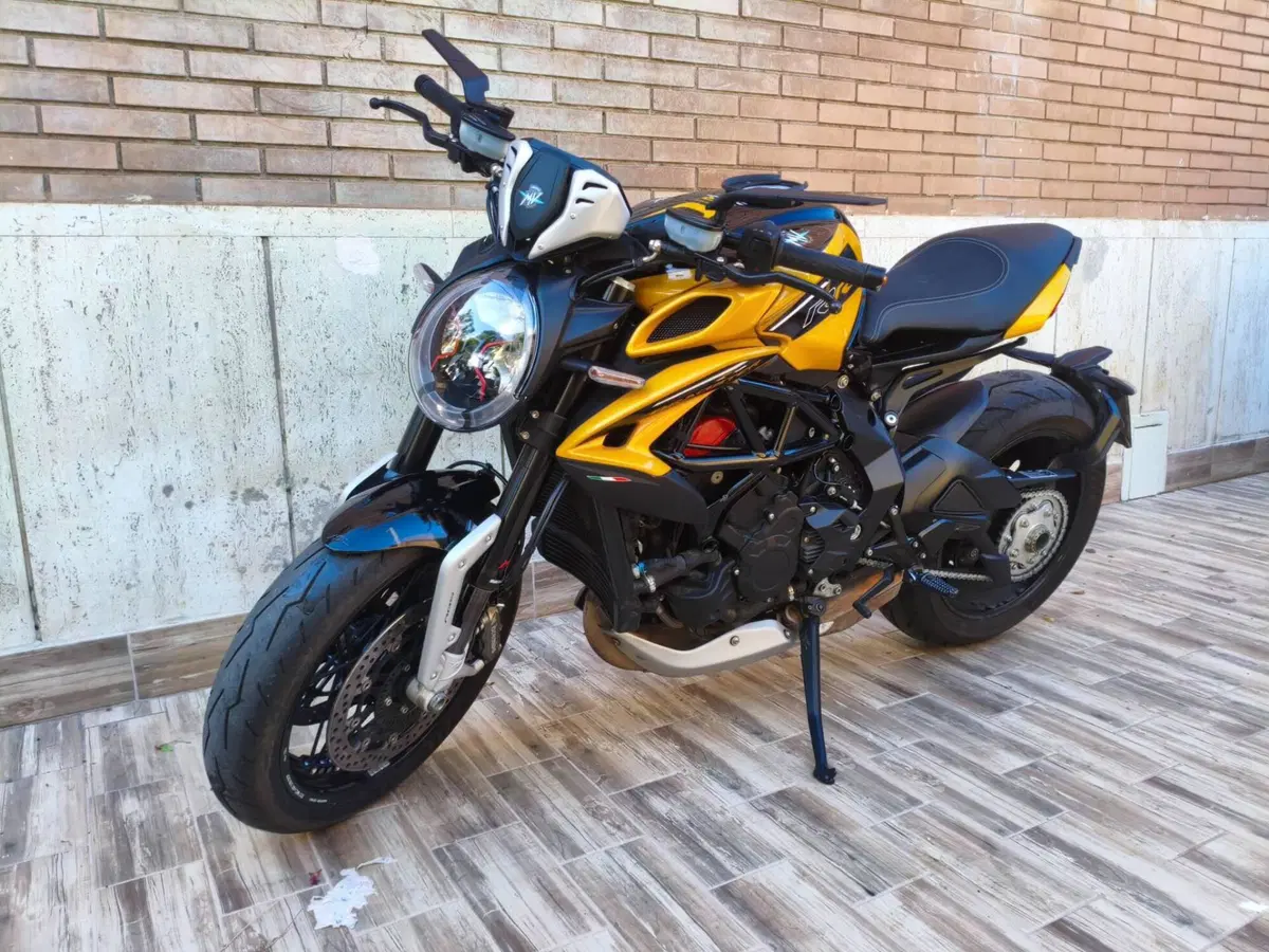 MV Agusta Dragster 800 RR SCS (2021 - 25) (6)