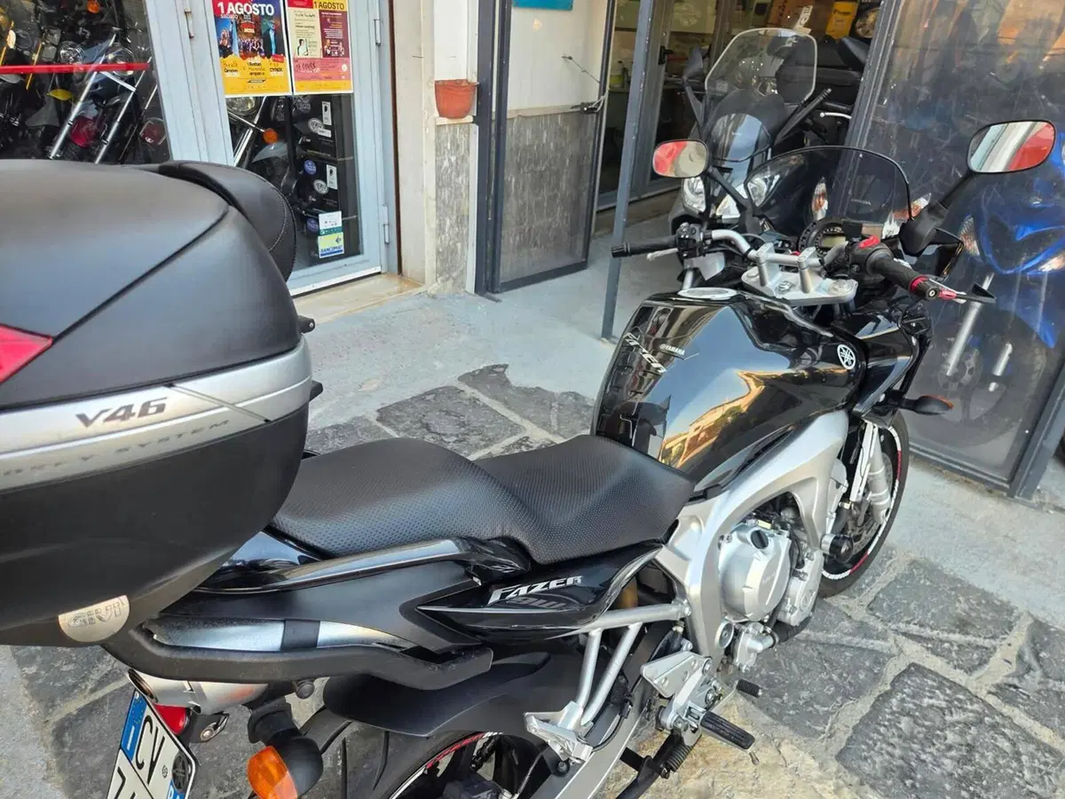 Yamaha FZ6 (2004 - 07) (10)