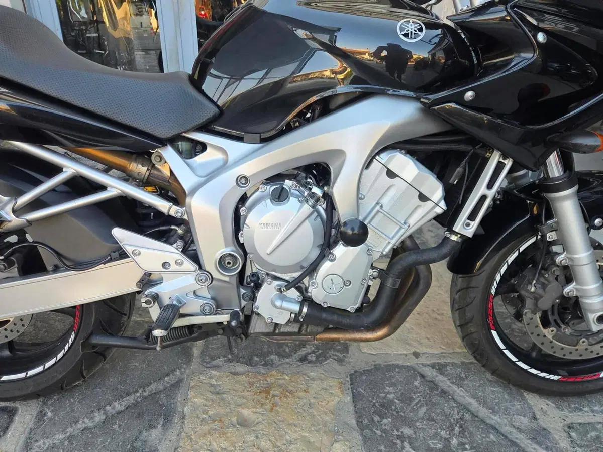 Yamaha FZ6 (2004 - 07) (8)