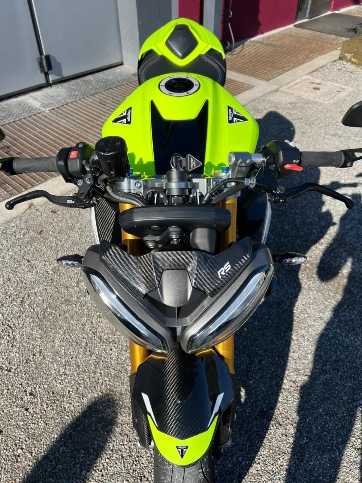 Triumph Street Triple 765 Moto2 Edition (2023 - 24) (4)