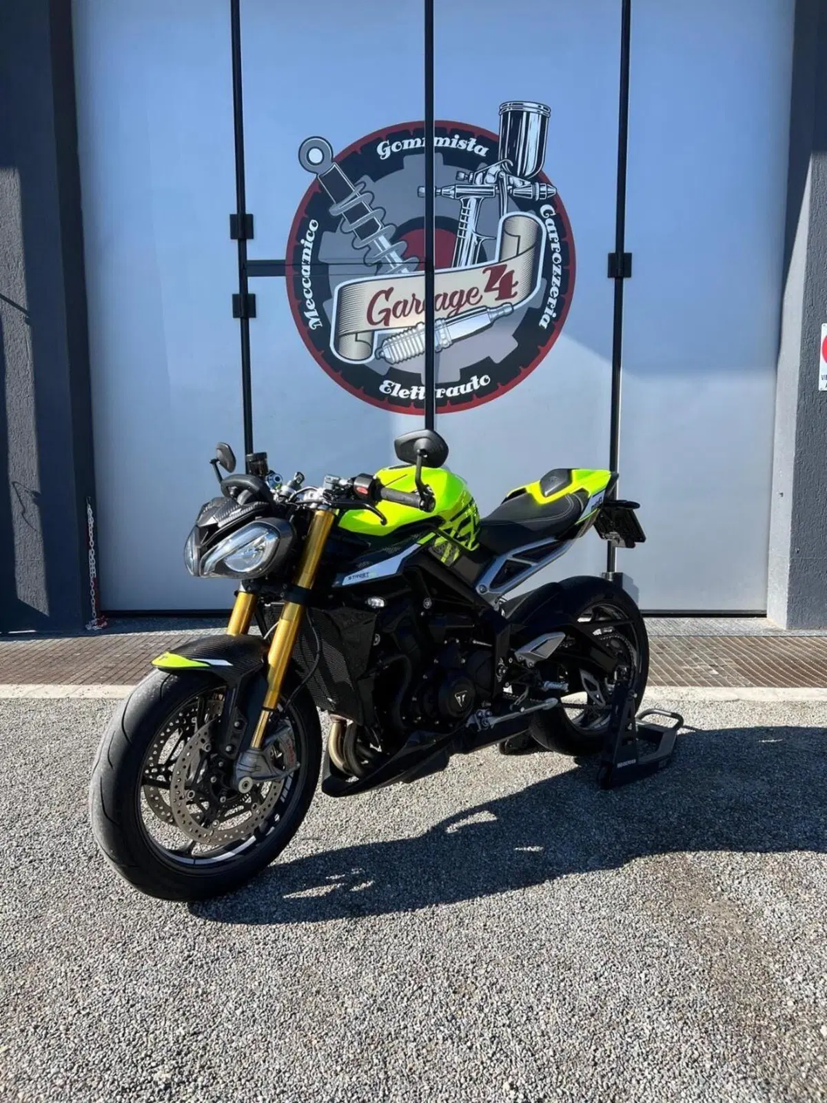 Triumph Street Triple 765 Moto2 Edition (2023 - 24) (13)