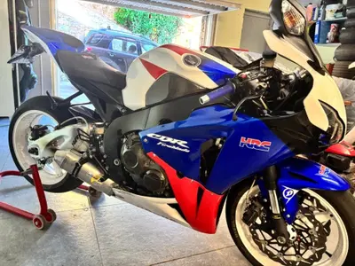 Honda CBR 1000 RR Fireblade (2008 - 11) usata