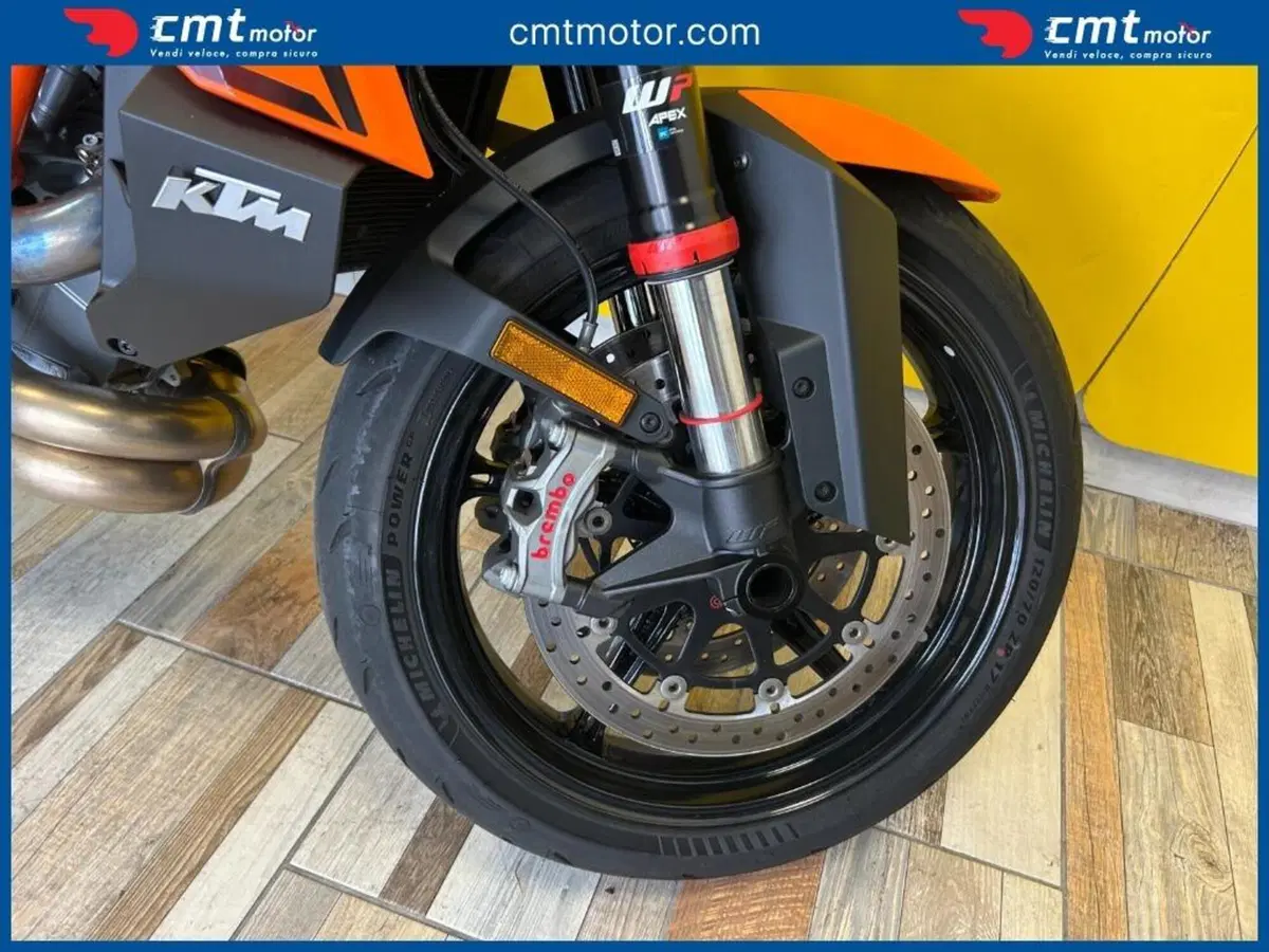 KTM 1390 Super Duke R (2024 - 26) (8)