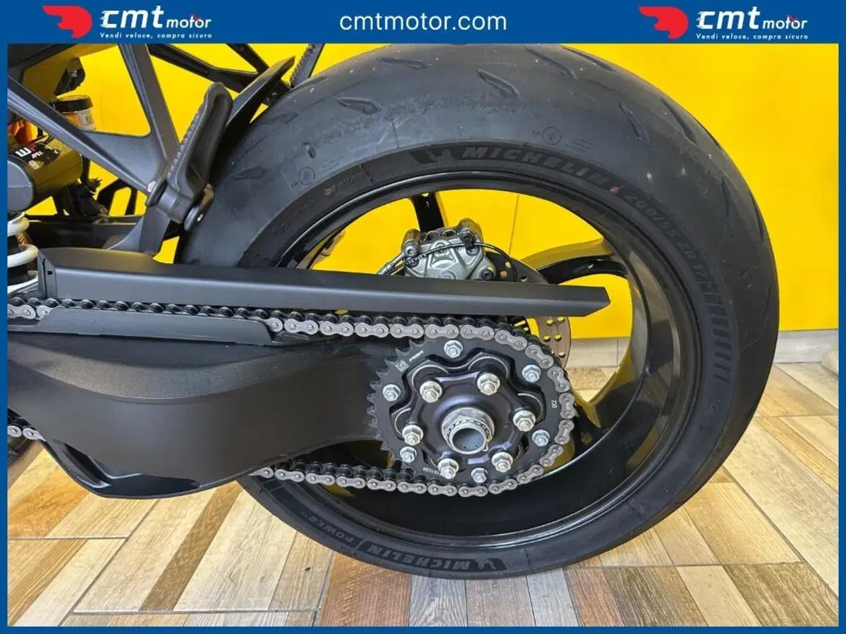 KTM 1390 Super Duke R (2024 - 26) (9)