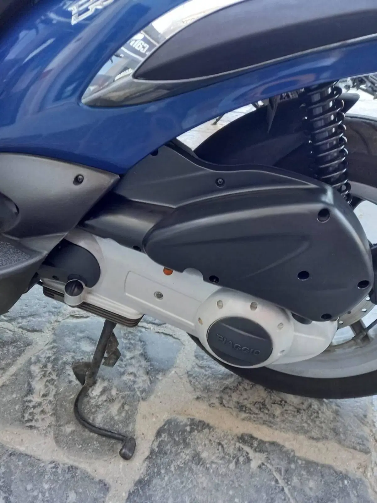 Piaggio Beverly 250 (2004 - 05) (6)