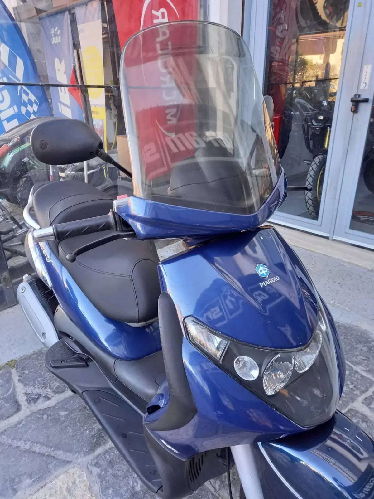 Piaggio Beverly 250 (2004 - 05) (3)