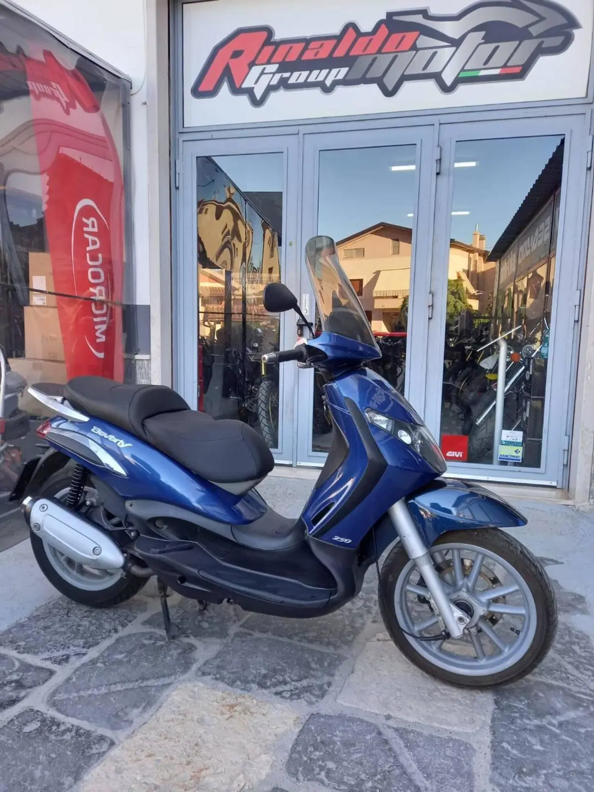 Piaggio Beverly 250 (2004 - 05)