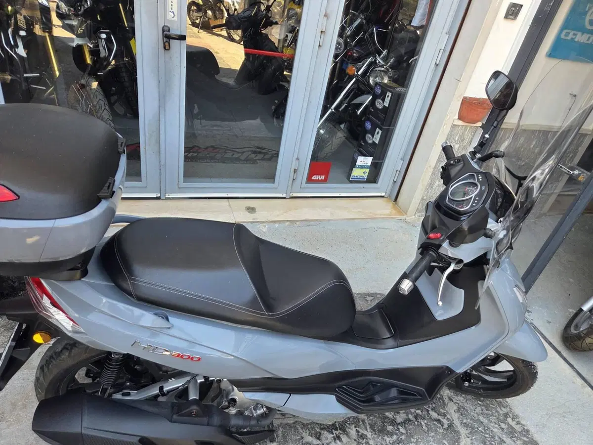 Sym HD 300 (2021 - 25) (8)