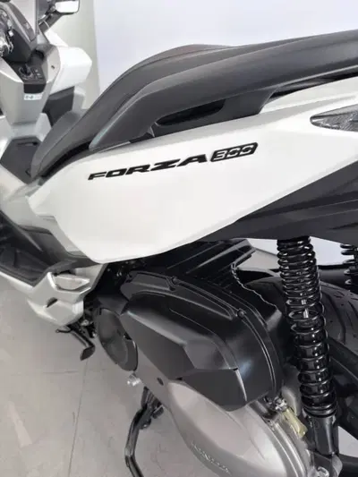 Honda Forza 300 ABS (2018 - 20) usata