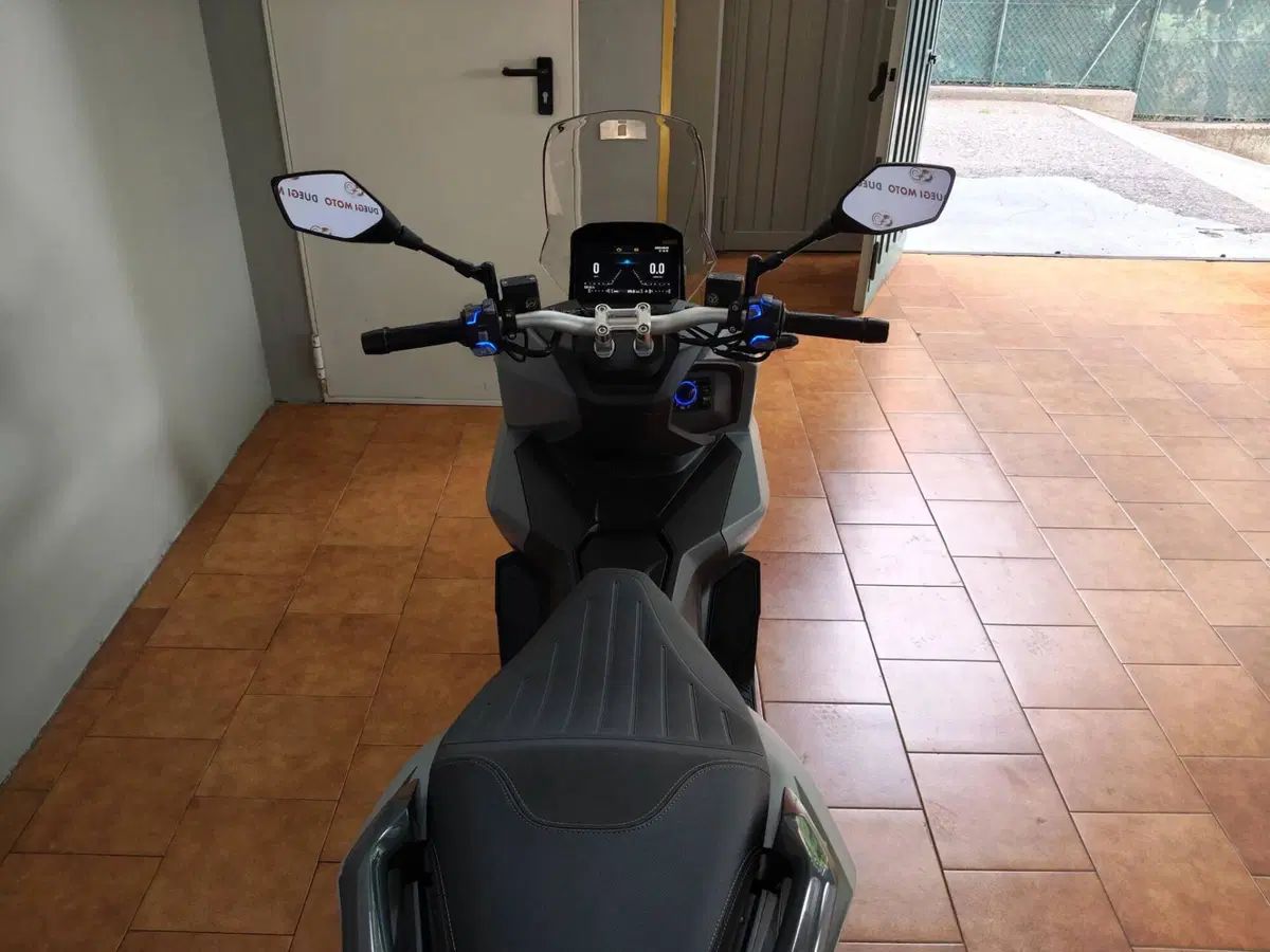 Um Italia Rockville 125 (2025 - 26) (6)