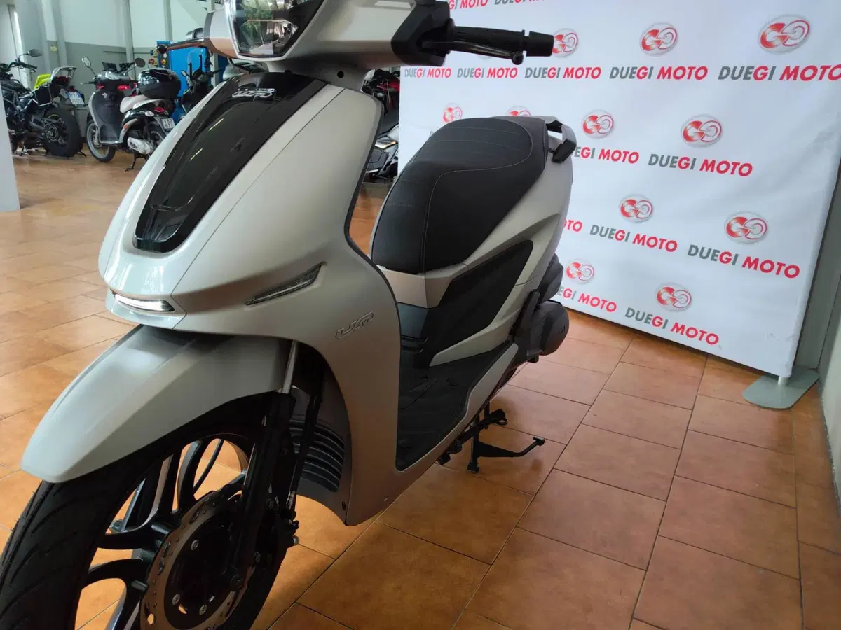 Um Italia Wynwood 125 (2025 - 26) (8)