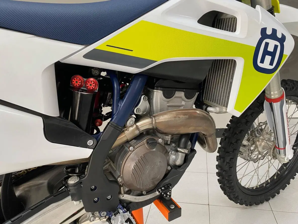 Husqvarna FC 250 (2022) (2)