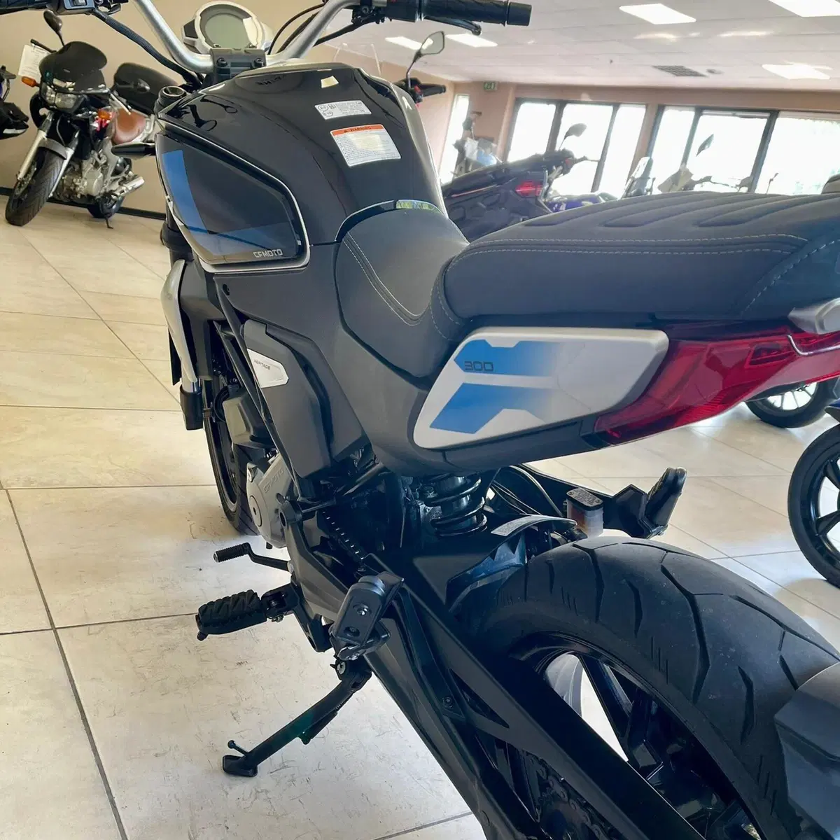 CFMOTO 300CL-X Heritage (2023 - 26) (8)