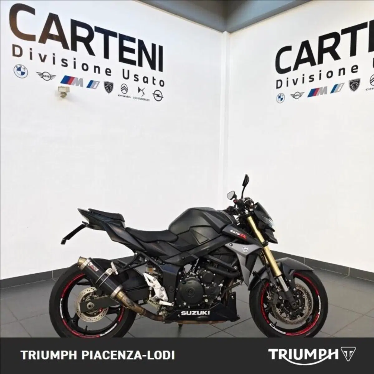 Suzuki GSR 750 ABS (2010 - 17) (2)