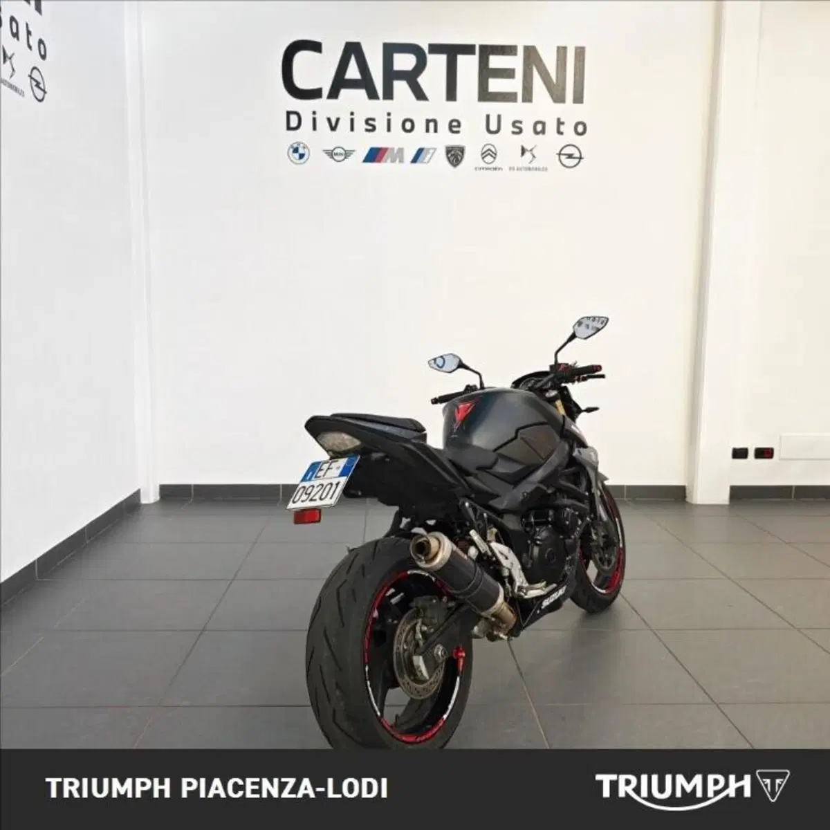 Suzuki GSR 750 ABS (2010 - 17) (4)