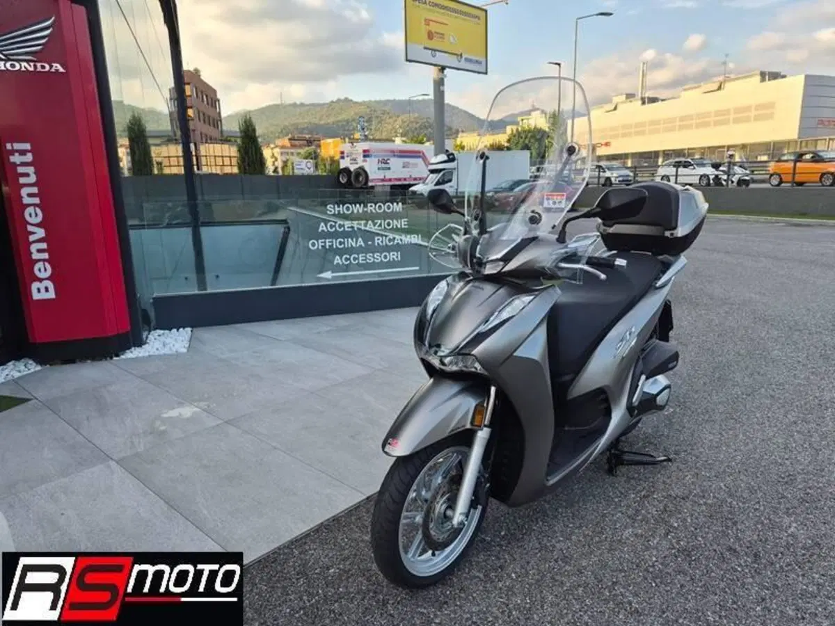 Honda SH 350 (2021 - 24) (3)