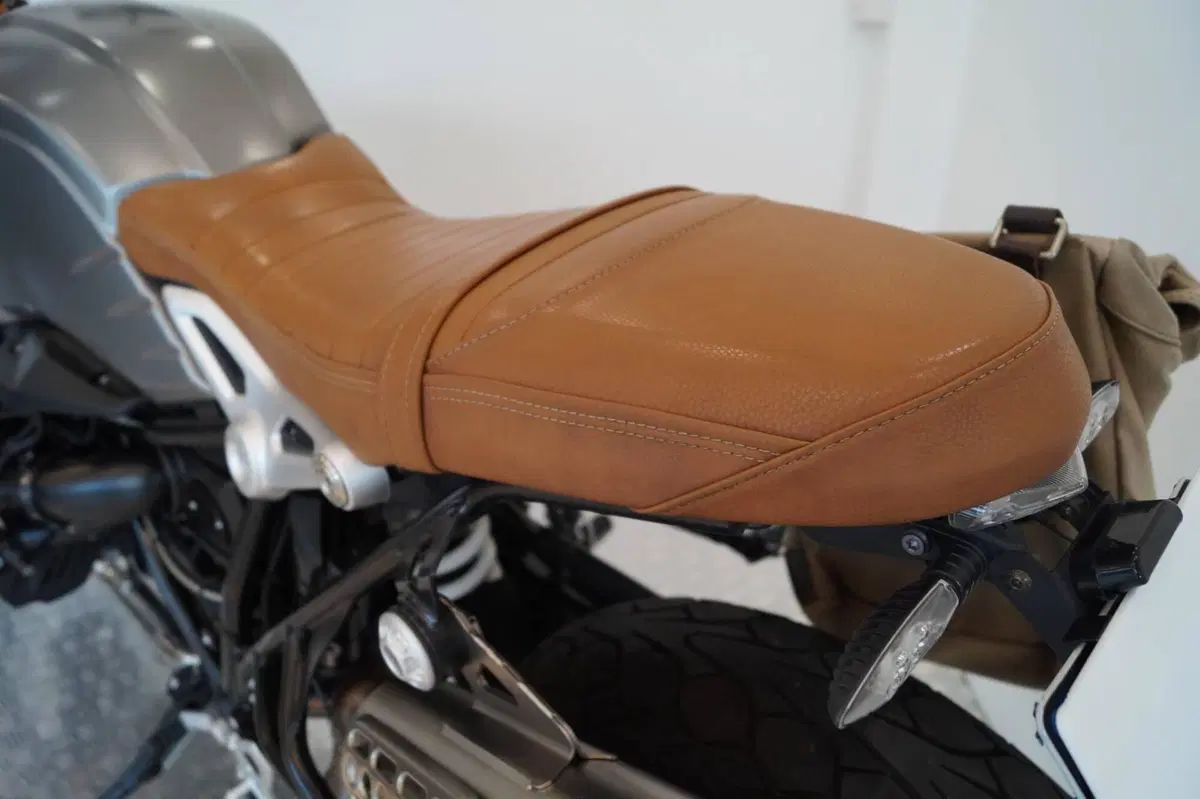 Bmw R nineT 1200 Scrambler (2016 - 20) (7)