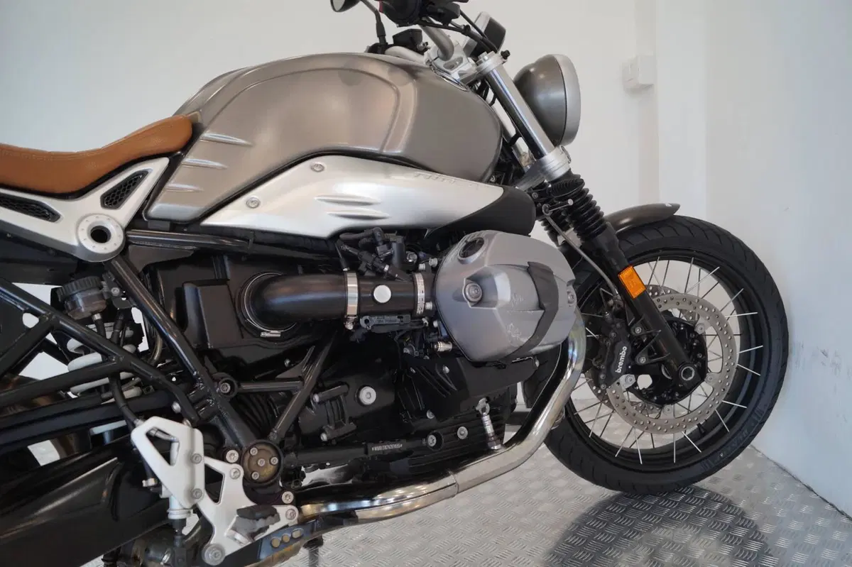 Bmw R nineT 1200 Scrambler (2016 - 20) (9)