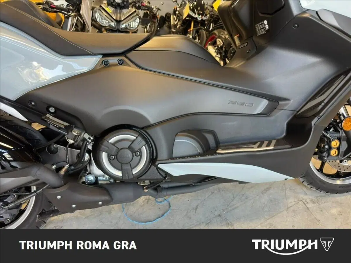 Yamaha T-Max 560 Tech Max (2025 - 26) (6)