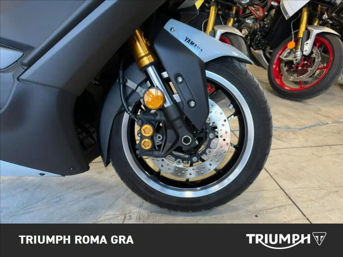 Yamaha T-Max 560 Tech Max (2025 - 26) (7)