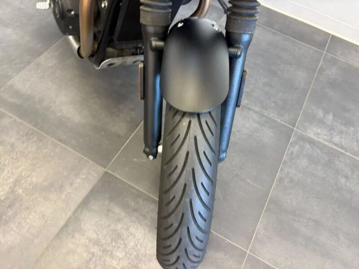 Triumph Street Twin 900 (2019 - 20) (9)