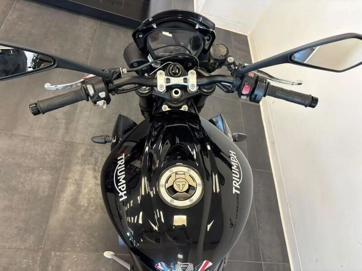 Triumph Street Triple R (2017 - 20) (6)