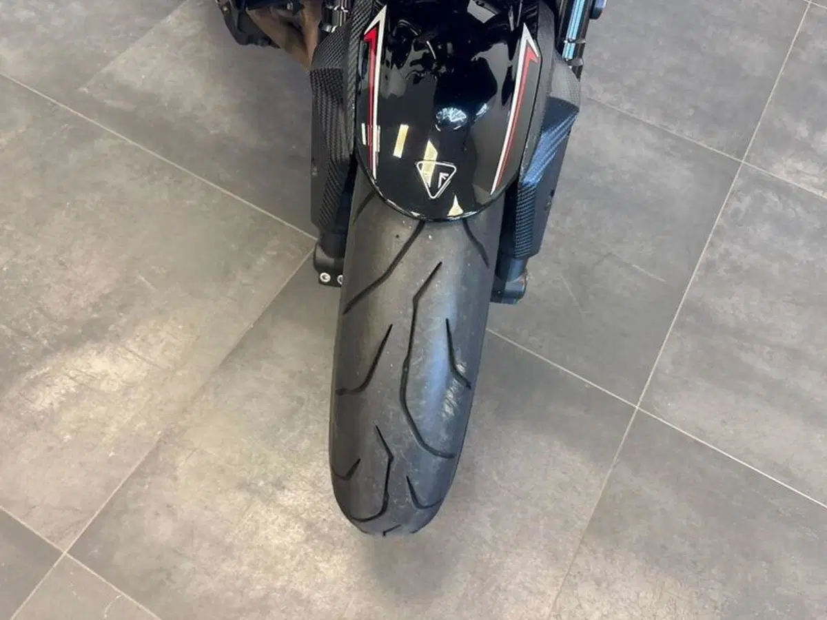 Triumph Street Triple R (2017 - 20) (8)