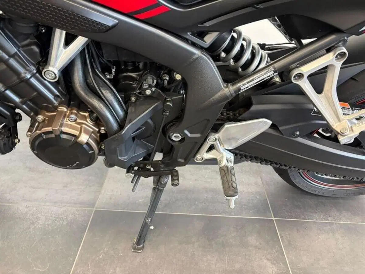 Honda CB 650 F (2017 - 18) (7)